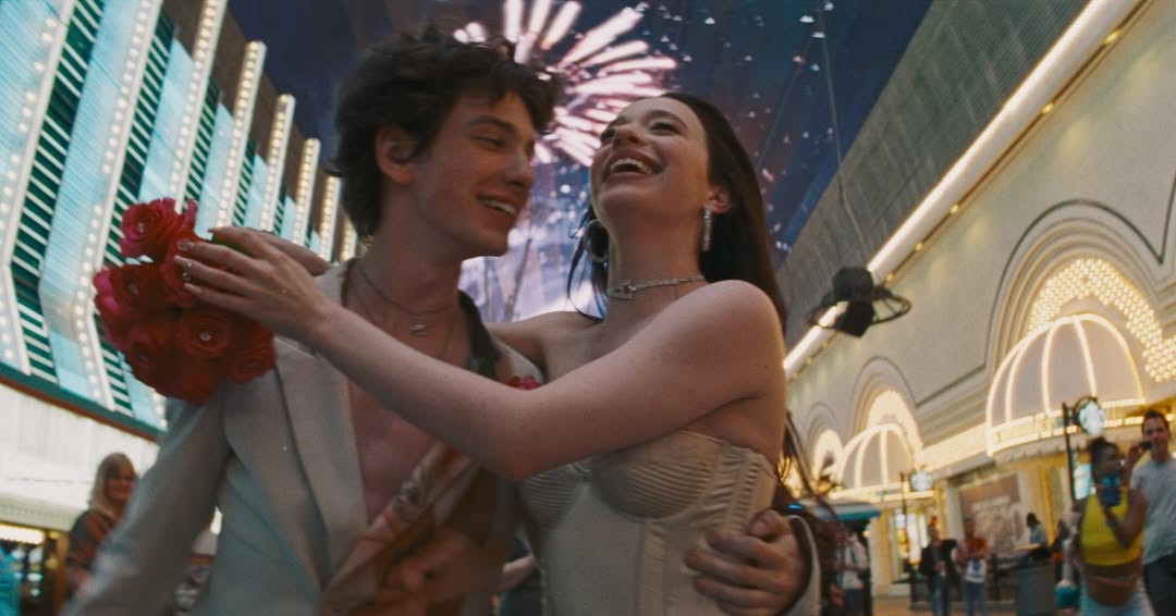 Chochqalar bilan jinsiy aloqani tomosha qiling