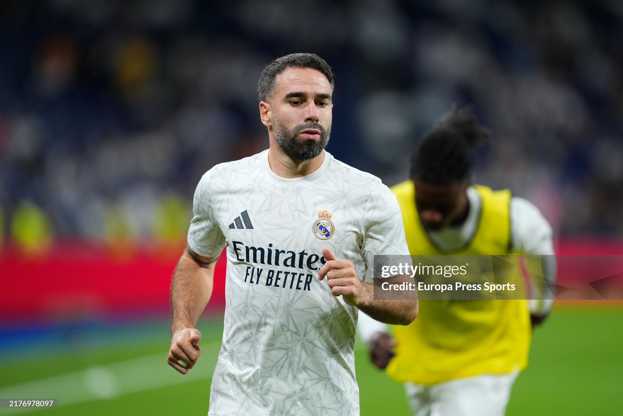 Erotik fotosuratlar tushirilgan bluzkalar