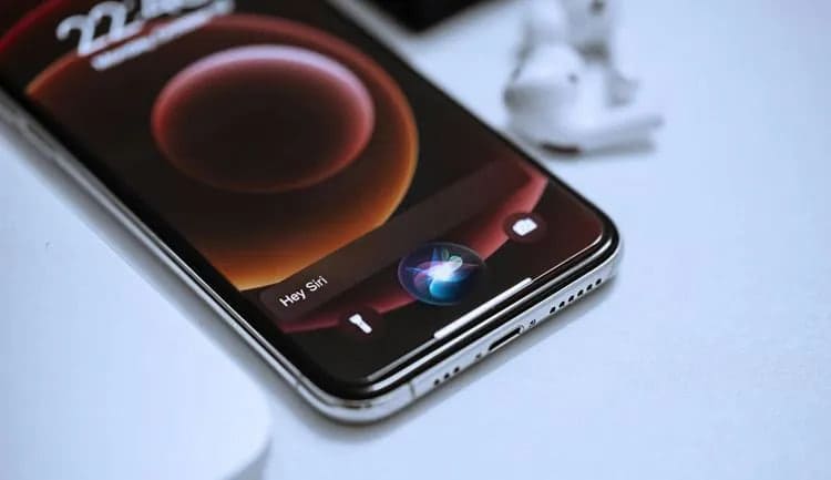 <p><b>Apple Siri maxfiylik ishi bo&lsquo;yicha 95 mln dollar to&lsquo;lashga rozi bo&lsquo;ldi&nbsp;</b></p>