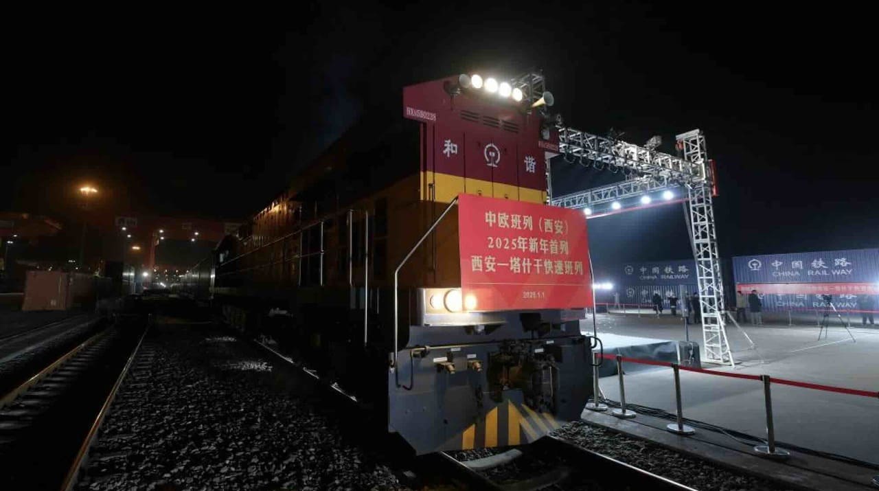 First freight train of 2025 departs Xi’an for Tashkent