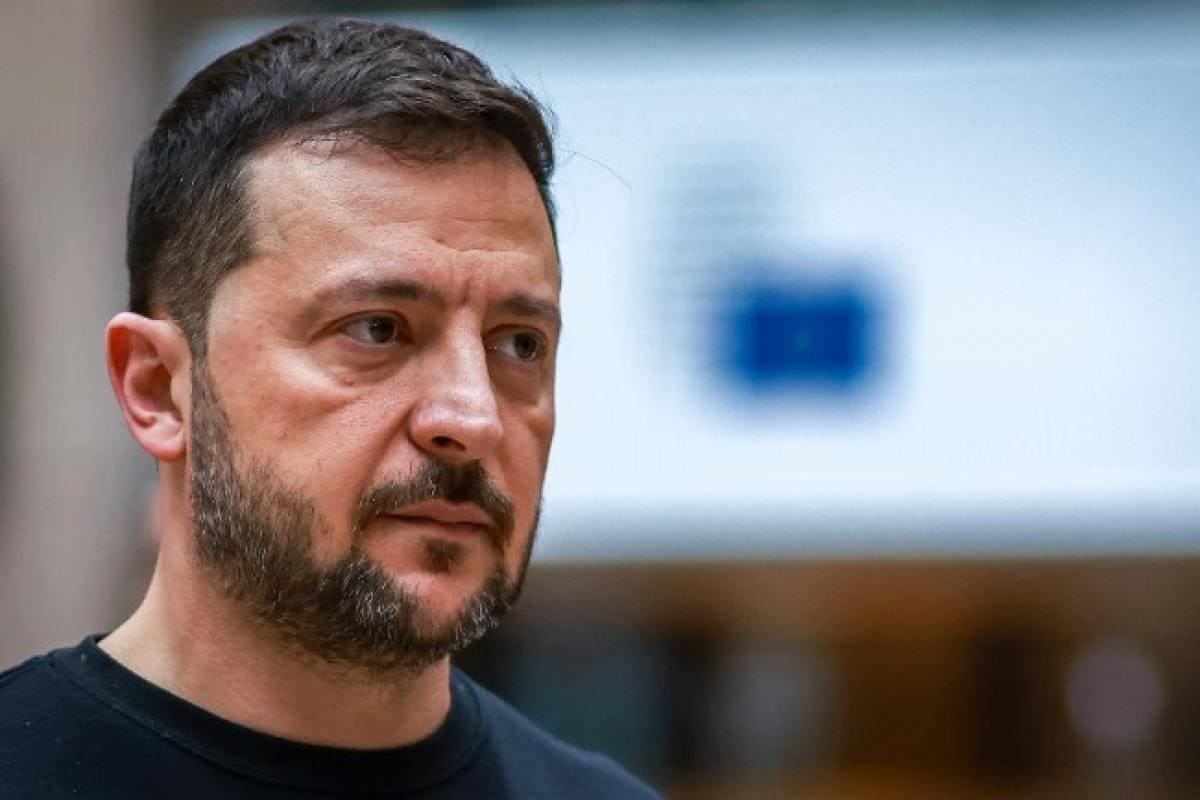 <p><b>Zelenskiy Rossiyaga hududiy yon bosish shartini aytdi</b></p>
