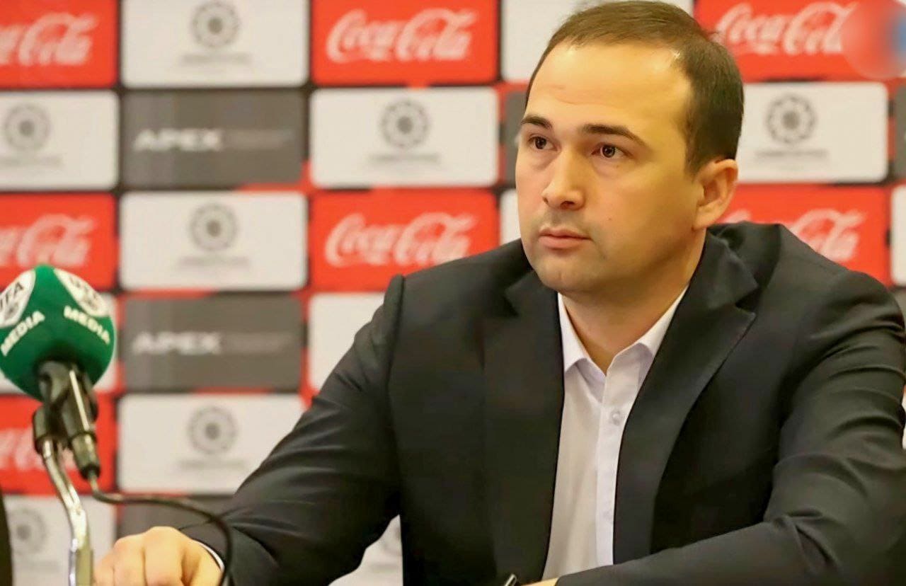 <p><b><strong>O&lsquo;zFHM rahbari Laziz Qo&lsquo;chqorov lavozimidan ozod etildi</strong></b></p>