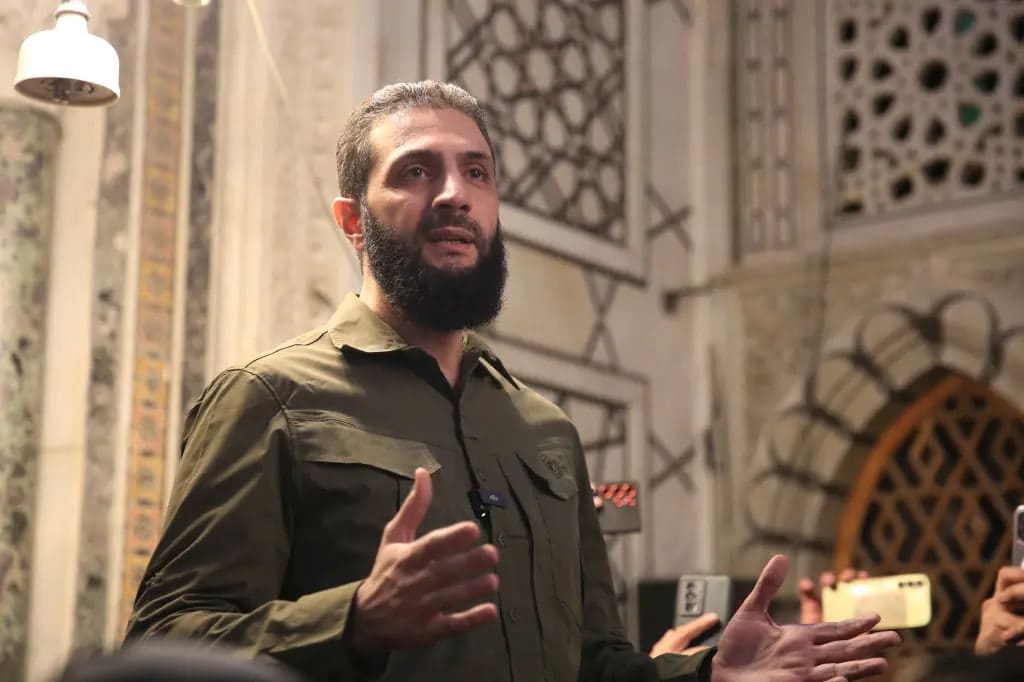 <p><b><strong>“Ikki yil ichida 14 million suriyalik mamlakatga qaytadi” — al-Juloniy</strong></b></p>