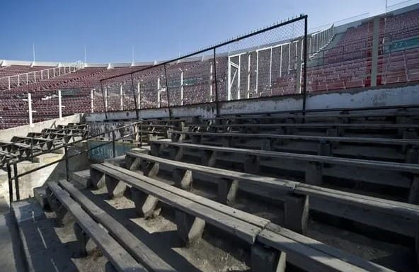 <p><b></b>Chilidagi stadionda sodir bo‘lgan otishmada 11 yoshli bola halok bo‘ldi</p>