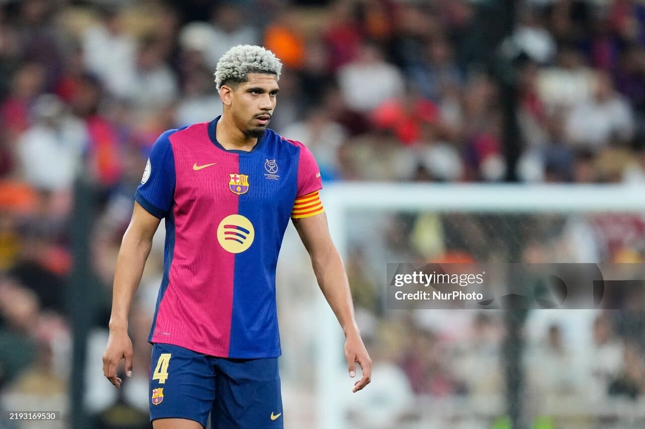 <p><b><strong>Ronald Arauxo “Barselona”dan ketmaydigan bo‘ldi</strong></b></p>