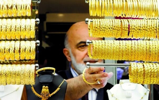 <p><b>Turk bozorlarida haqiqiysidan farq qilmaydigan qalbaki tilla paydo bo&lsquo;ldi&nbsp;</b></p>