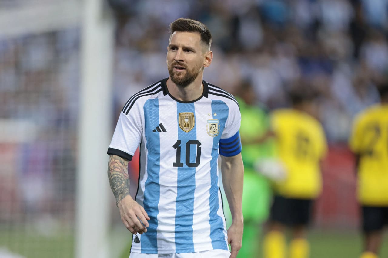 <p><b>Messi JCH&mdash;2026 da ishtirok etadimi?</b></p>