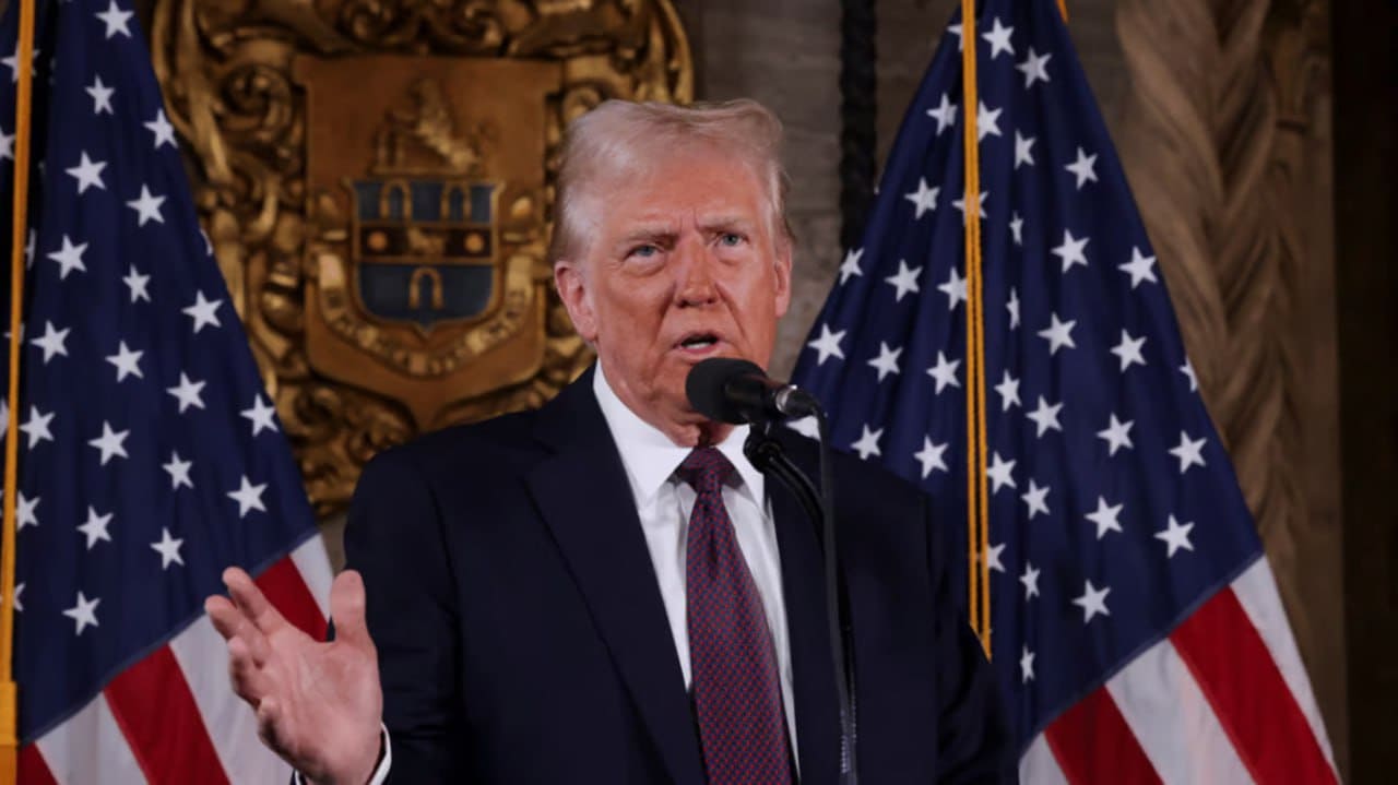 <p>Trump suspends U.S. refugee programs, cancels flights for nearly 1,660 Afghan refugees<b> </b></p>