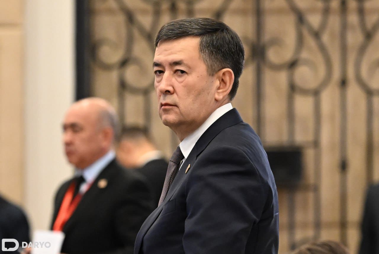 <p><b>Erkinjon Turdimov Sirdaryo viloyati hokimi vazifasini bajaruvchi etib tayinlandi</b></p>