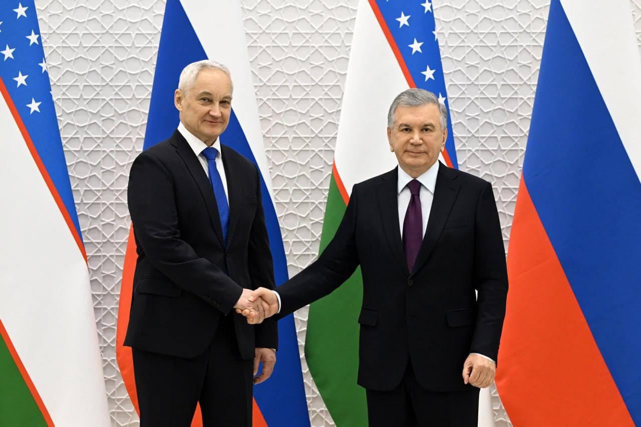 <p><b>Shavkat Mirziyoyev Rossiya mudofaa vazirini qabul qildi</b></p>