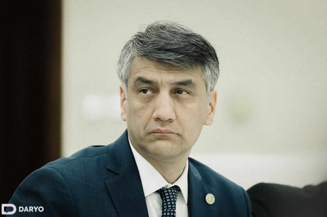 <p><b>&ldquo;Gazni uy isitish va ovqat pishirishga ishlatib yuboradigan xalqning kosasi oqarmaydi&rdquo; &mdash; Alisher Qodirov</b></p>