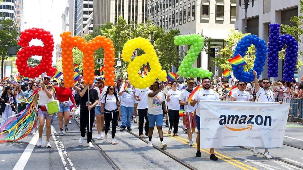 <p><b>Amazon irqiy va gender xilma-xillik siyosatidan voz kechmoqda</b></p>
