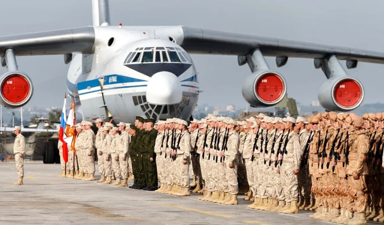 <p><b>Yevroittifoq sanksiyalarni bekor qilish uchun Damashqdan Rossiya harbiy bazalaridan voz kechishni so&lsquo;radi&nbsp;</b></p>