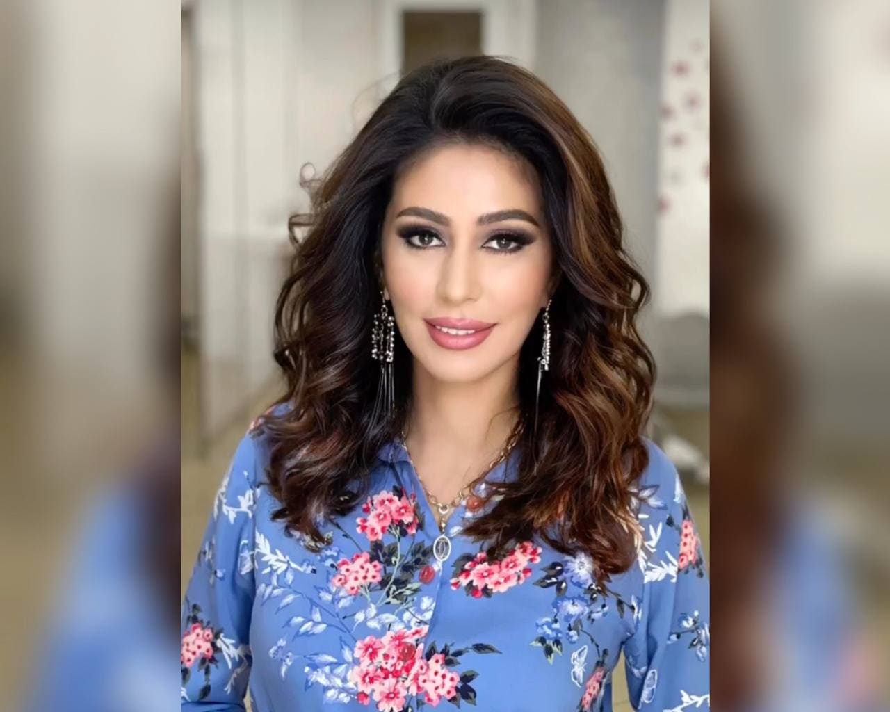 <p>&ldquo;Instagram&rsquo;ga turmush o&lsquo;rtog&lsquo;imning suratini qo&lsquo;yganimdan so&lsquo;ng ularning tobi qochgan&rdquo;. Hilola Hamidova shaxsiy hayotidagi sinovlar va san&rsquo;atni tark etishi haqida<b>&nbsp;</b></p>
