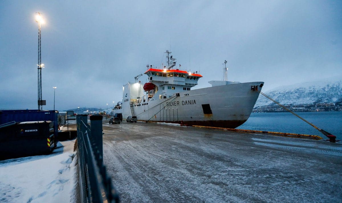 <p><b>Norvegiya bortida Rossiya ekipaji bo&lsquo;lgan kemani qo&lsquo;lga oldi&nbsp;</b></p>