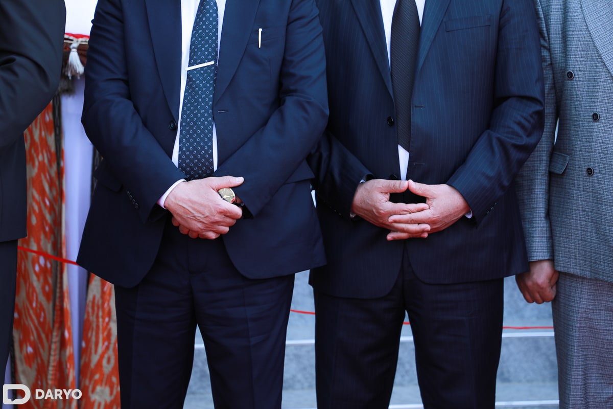 <p><b>Har uch hujjatning biri yopiq: vodiy hokimlari jamoatchilikdan nimani yashirmoqda?</b></p>