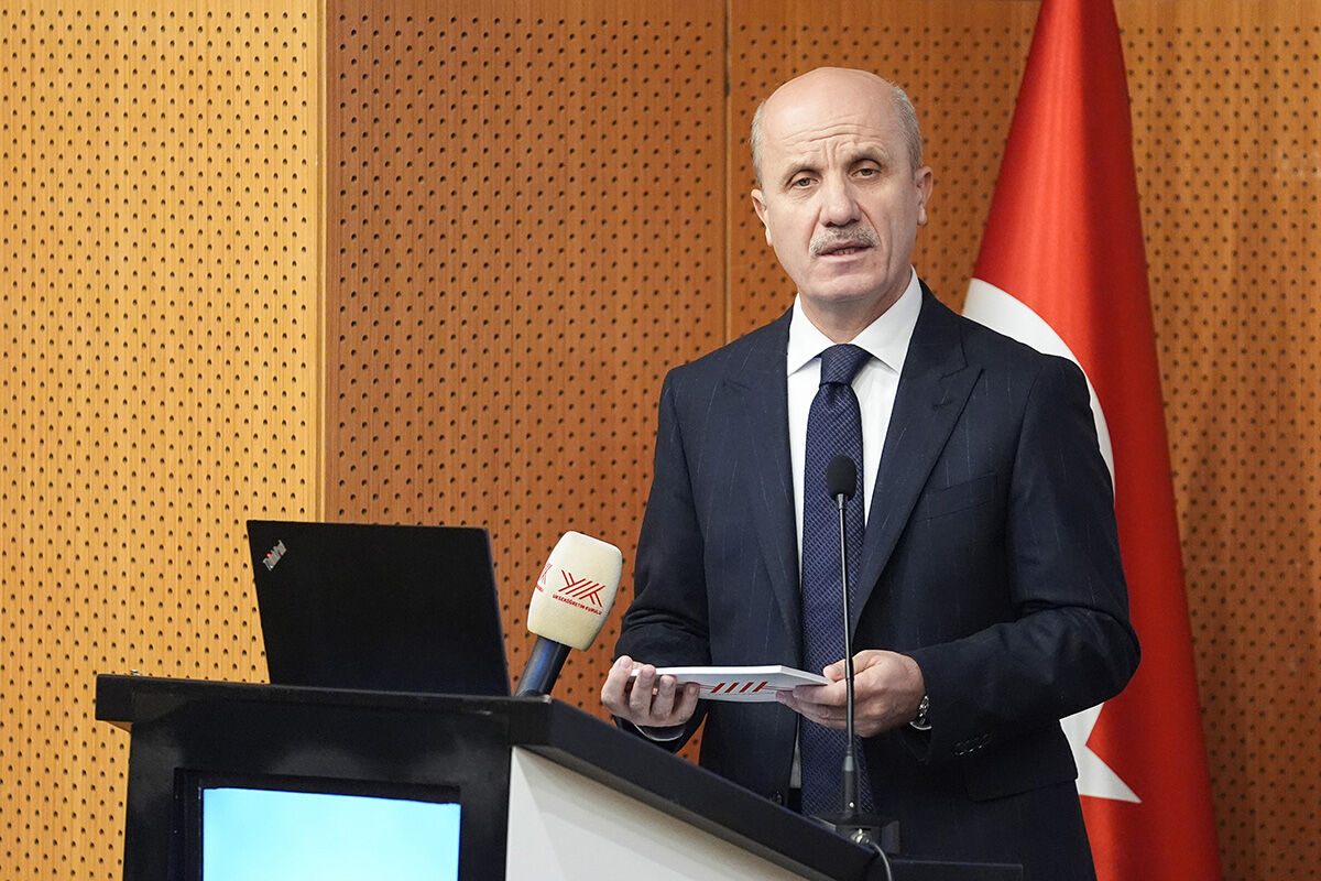<p><b>“Turkiy davlatlar xalqaro universitetining tashkil etilishi O‘zbekiston va Turkiya o‘rtasida ta’lim loyihalari rivojlanayotganidan darak beradi” — Erol O‘zvar</b></p>