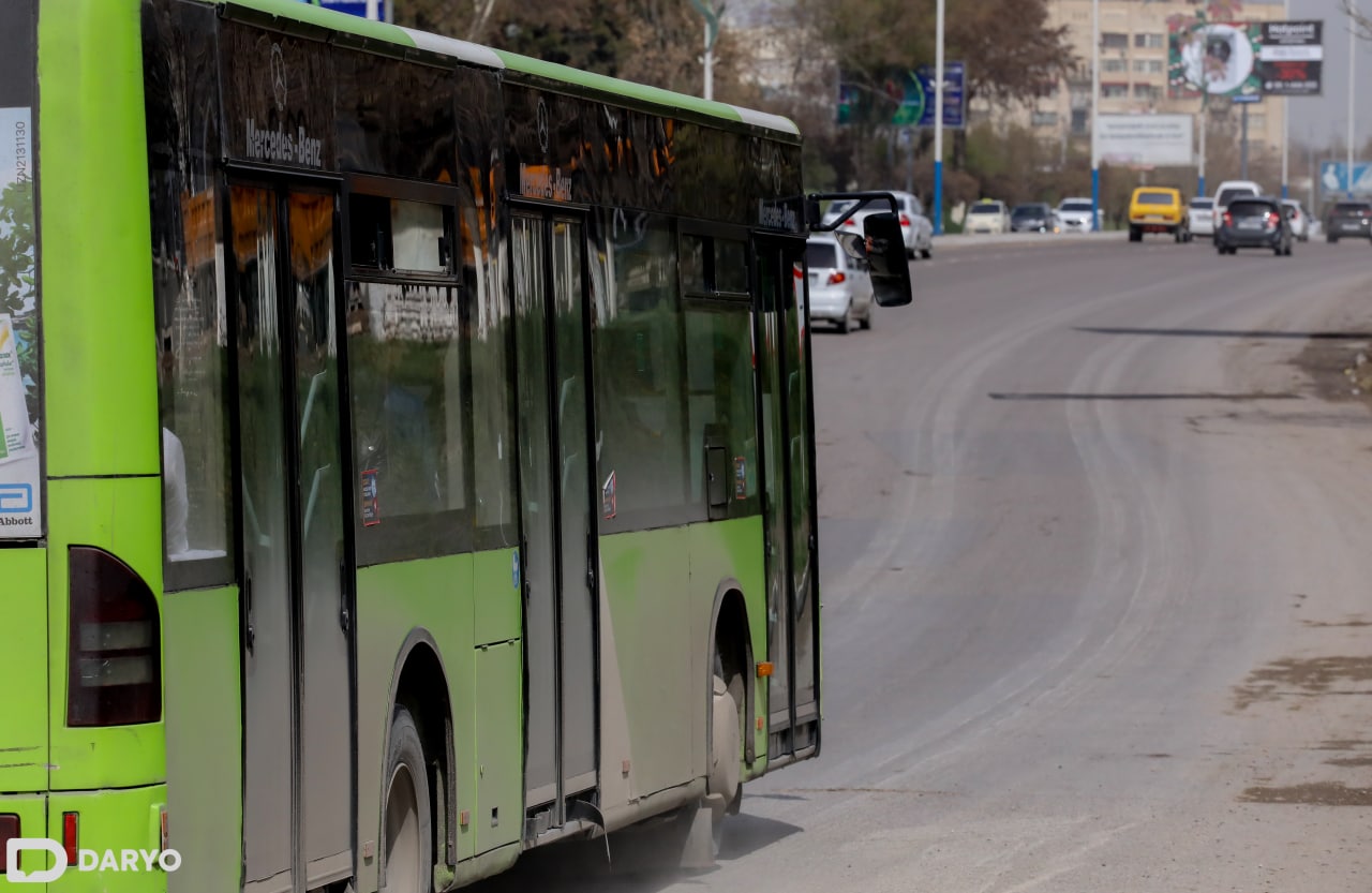 <p><b>Avtobusda yosh bolaga nisbatan uyatsiz harakatlarni amalga oshirgan erkak qo&lsquo;lga olindi</b></p>