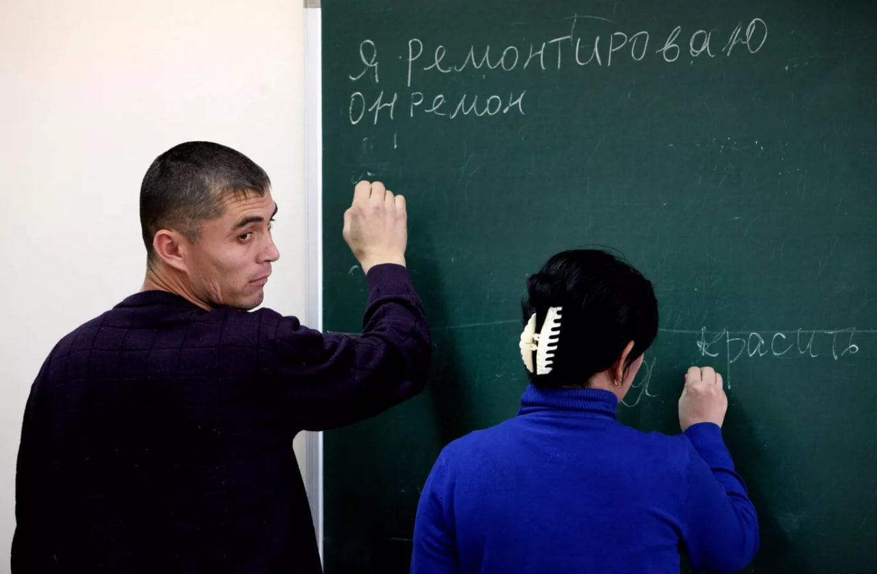 <p><b>Rus tilidan sertifikat olish tizimi O‘zbekistonda yo‘lga qo‘yilishi mumkin</b></p>