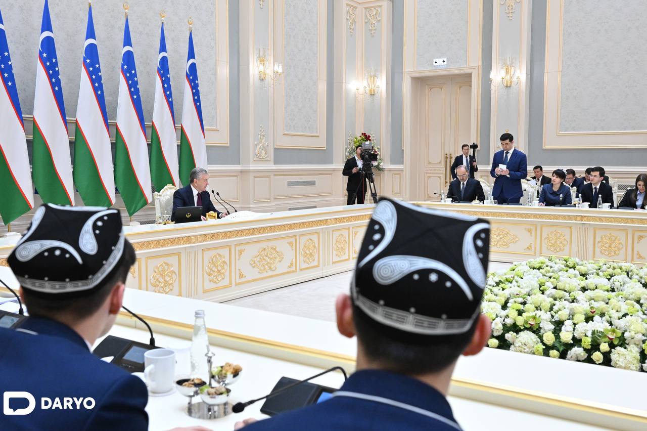 <p><b>Xorijda o&lsquo;qigan o&lsquo;zbekistonlik talabalar vatanda muvaffaqiyatli karyera qilishiga yordam beriladi</b></p>