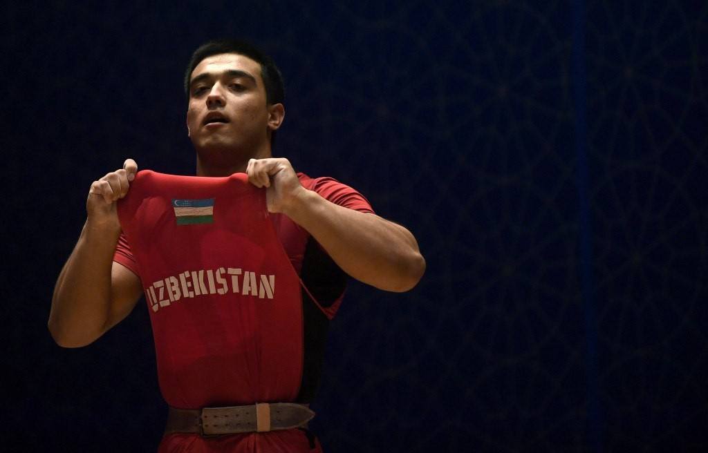 <p><b></b><strong>AQSHdagi o‘zbek sportchisi: og‘ir atletika bo‘yicha jahon chempioni Farhodbek Sobirov hikoyasi </strong></p>