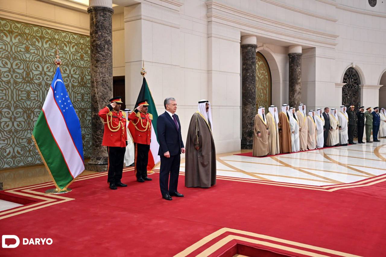 <p><b>Shavkat Mirziyoyev </b><b>Kuvaytda</b><b>&nbsp;kutib olindi (foto)</b></p>