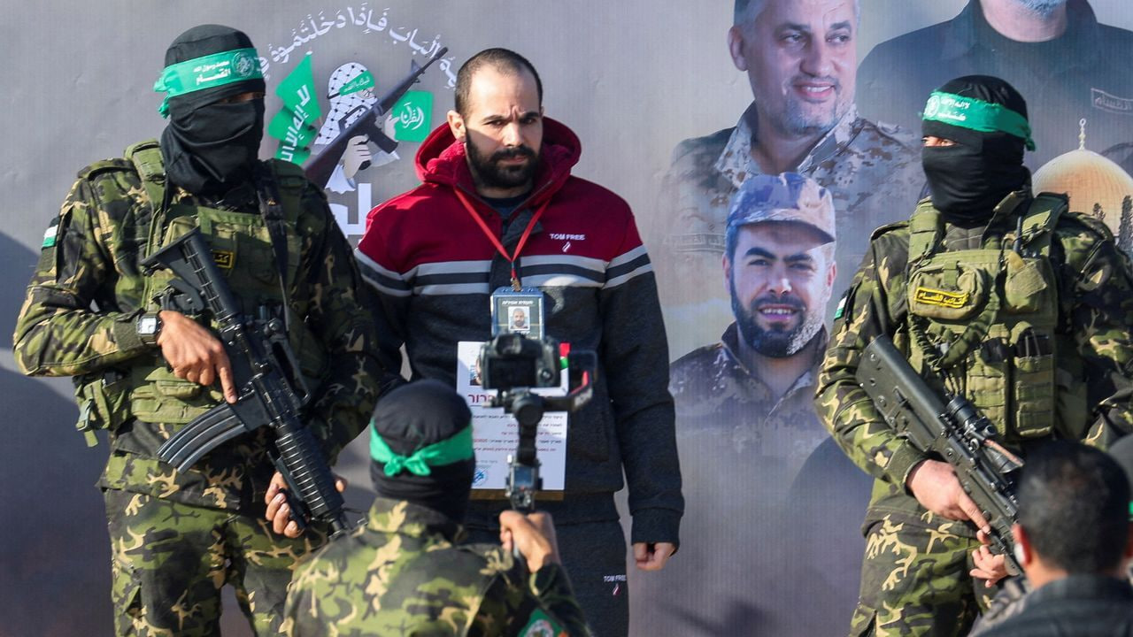 <p><b>HAMAS garovdagilarning barini ozod qilish shartini aytdi</b></p>