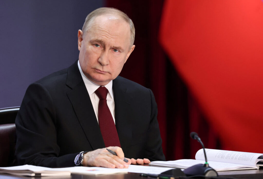 <p><b>“Rossiya Ukraina bo‘yicha muzokaralar stoliga qaytishga tayyor” — Putin </b></p>