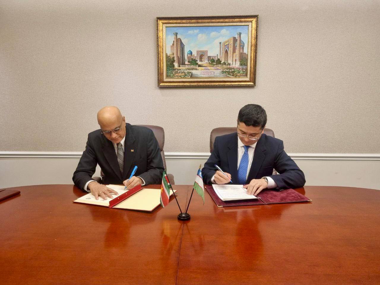 <p><b><strong>O&lsquo;zbekiston Surinam bilan diplomatik munosabatlar o&lsquo;rnatdi</strong></b></p>