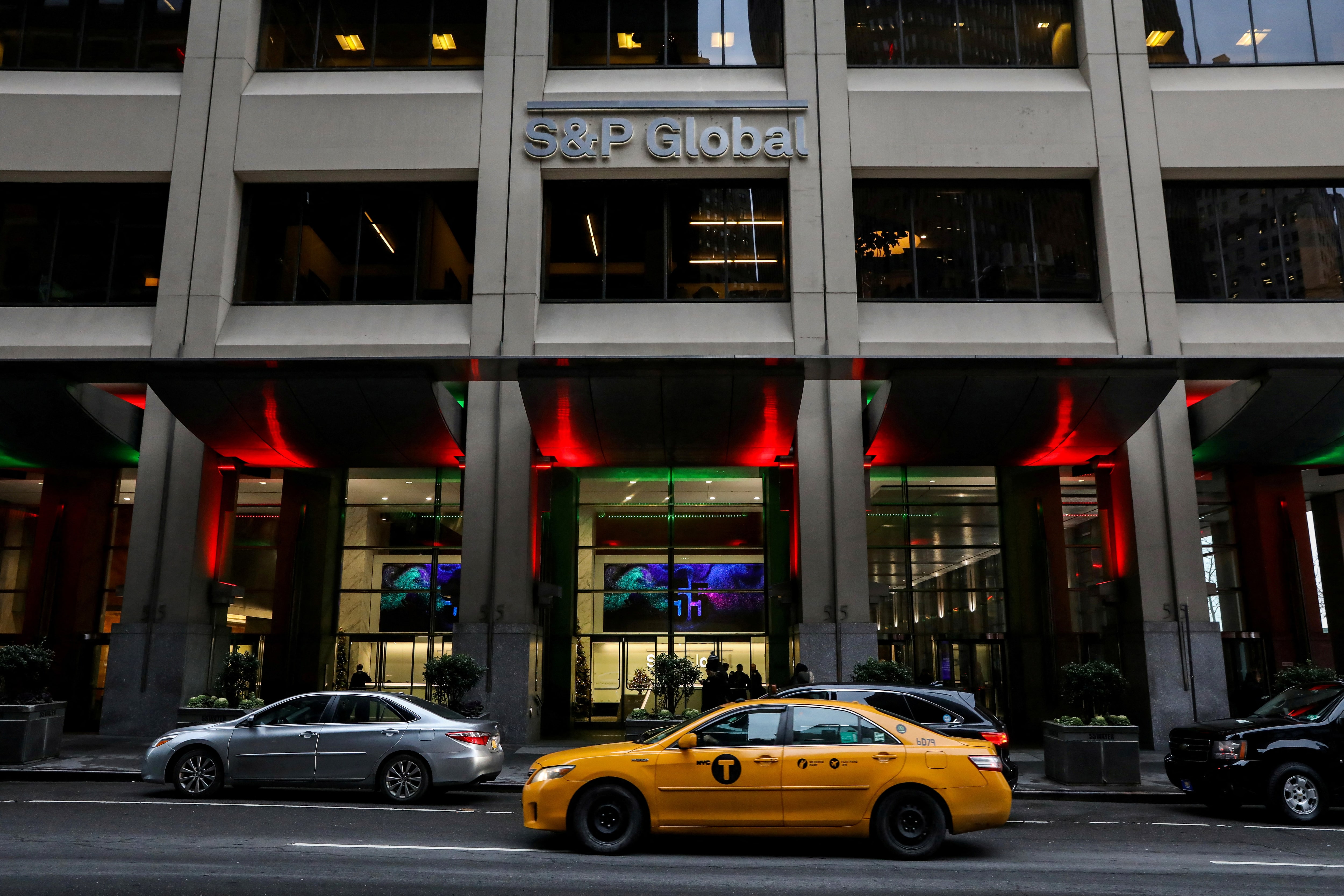 <p>S&amp;P affirms Kazakhstan&rsquo;s &lsquo;BBB-&rsquo; rating as economic growth continues<b>&nbsp;</b></p>