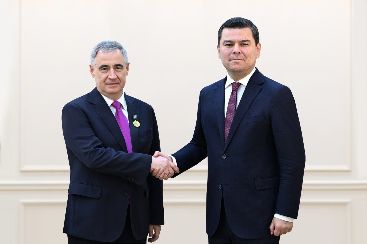 <p><b><strong>Sherzod Asadov BBC World Nеws’ning Yevrosiyo mamlakatlari bo‘yicha vakili bilan uchrashdi</strong></b></p>