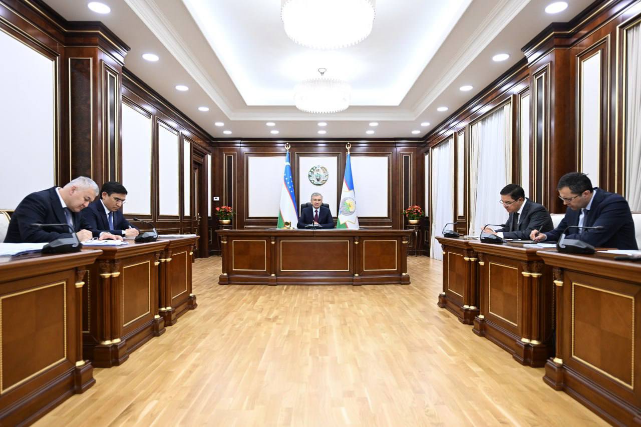 <p><b><strong>Sirdaryodagi yo‘l, elektr, uy-joy, irrigatsiya, bog‘cha, maktab va boshqa ijtimoiy obyektlarni yangilashga 100 mln dollar yo‘naltiriladi</strong></b></p>