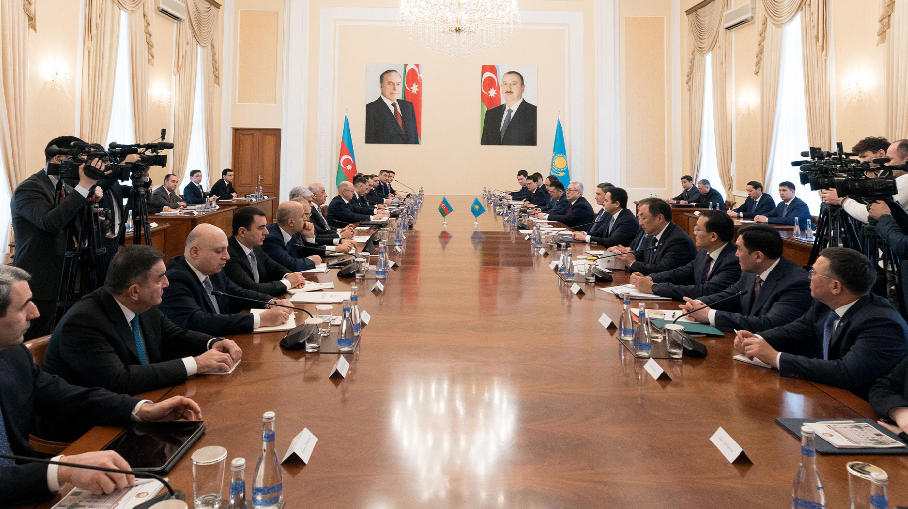 <p>Kazakhstan-Azerbaijan trade hits $533mn in 2024<b>&nbsp;</b></p>