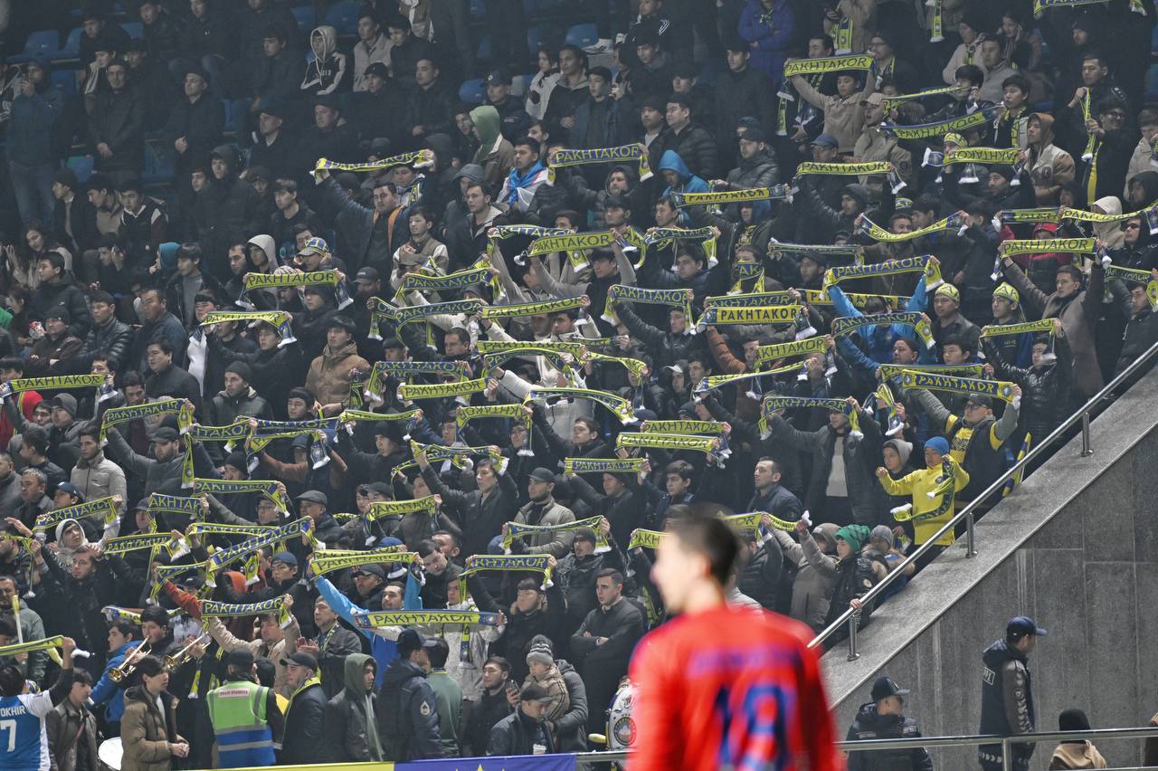 <p><b>Elit OCHL. “Al-Hilol”dan ustun kelgan “Paxtakor” futbolchilarining o‘yini qanday baholandi? </b></p>