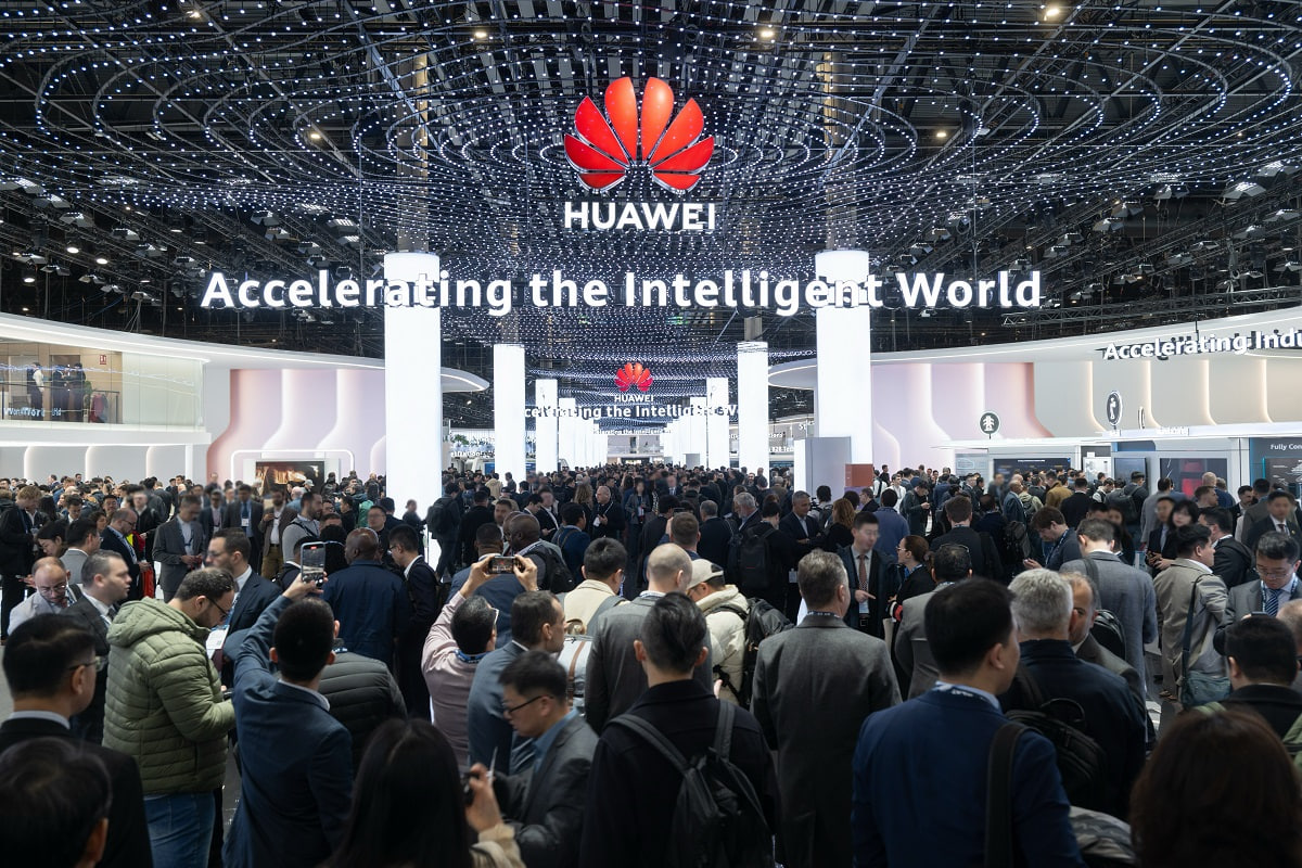 <p><b><strong>Huawei aloqa operatorlariga biznes, infratuzilma, ekspluatatsiya va xizmat ko&lsquo;rsatishlarni sun&rsquo;iy intellekt (SI) yordamida o&lsquo;zgartirishga yordam bermoqda</strong></b></p>