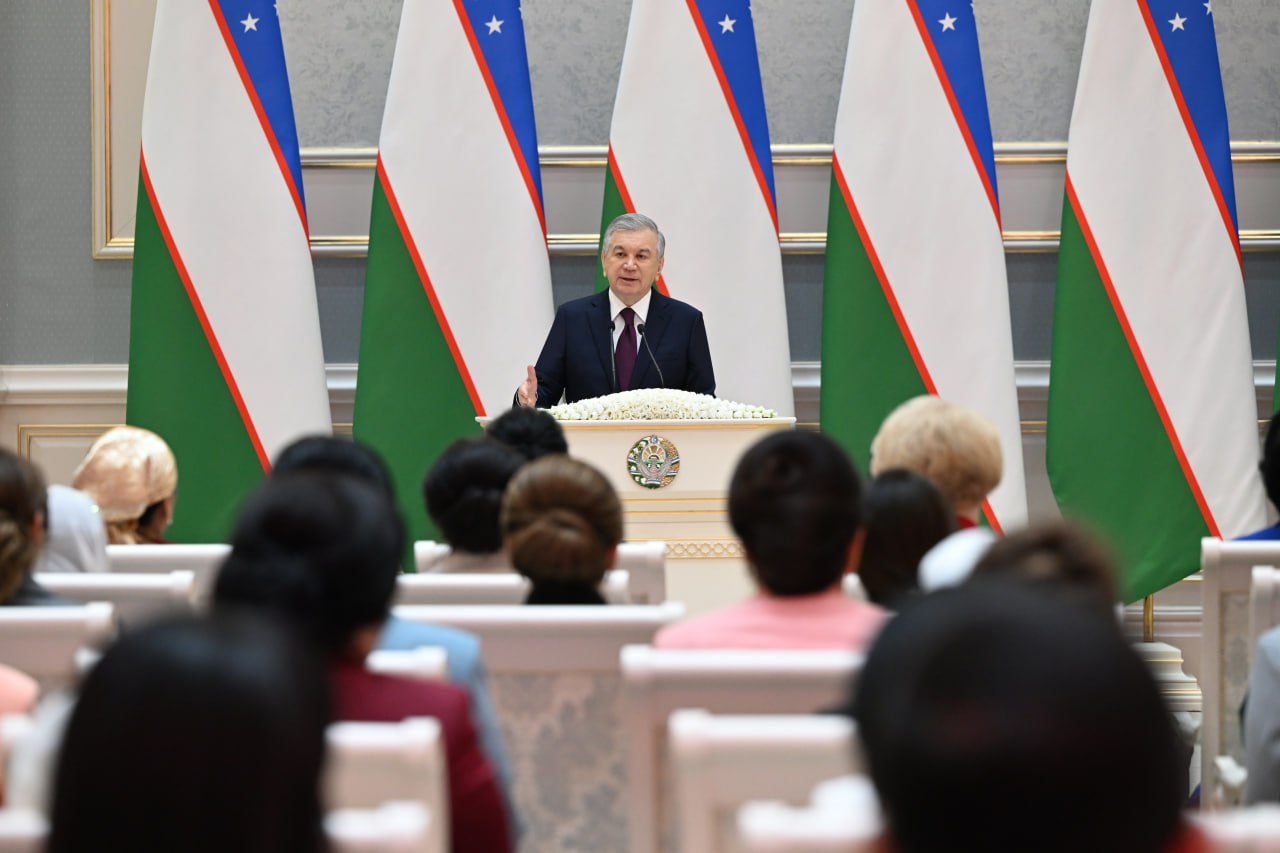 <p><strong>Президент Шавкат Мирзиёев: Женщины, гармонично совмещающие работу, семью и самореализацию, &mdash; героини нашего времени&nbsp;</strong></p>