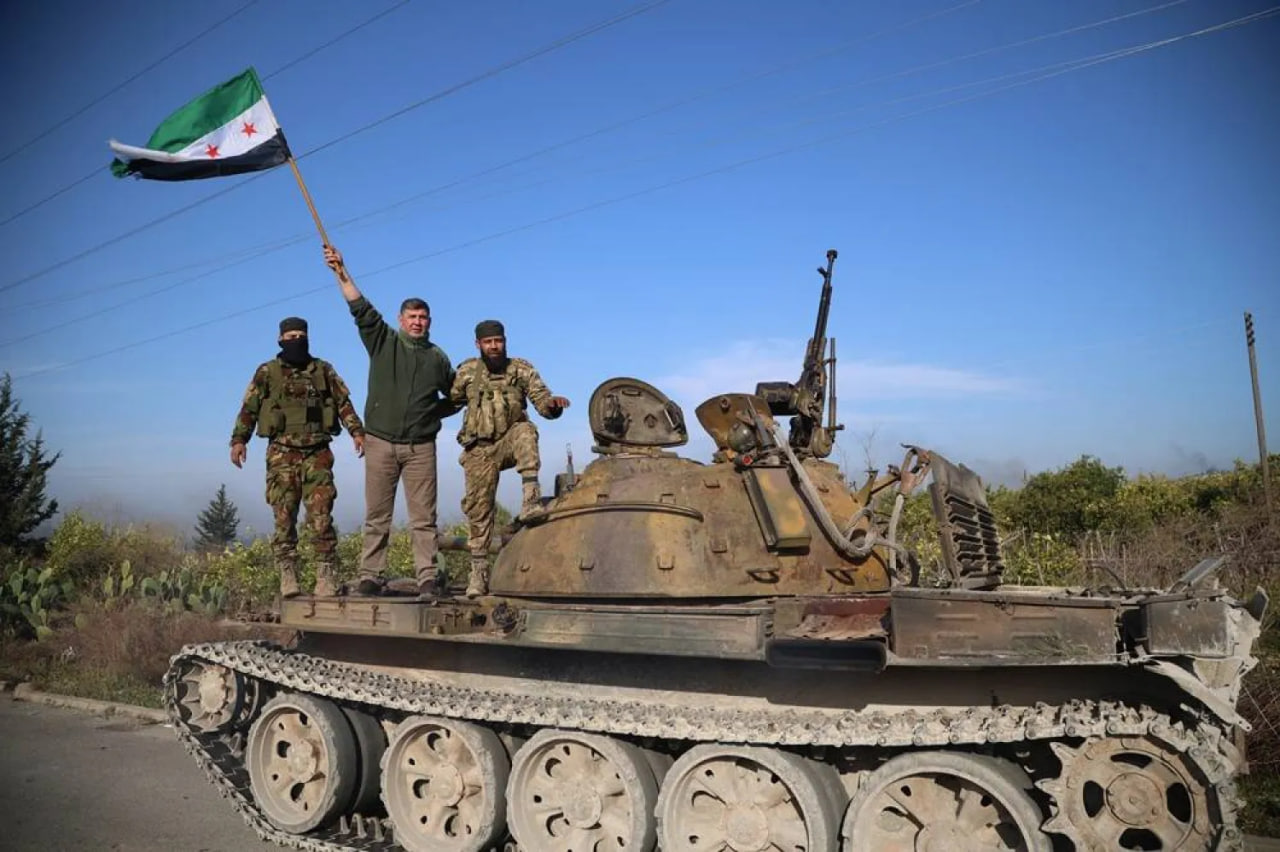 <p><b>Bashar Asad tarafdorlariga qarshi janglar yakunlangani aytilmoqda</b></p>