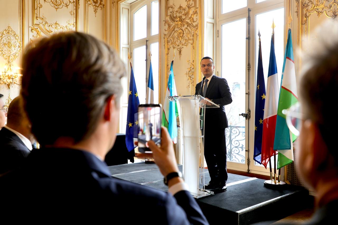 <p>Uzbekistan, France expand economic cooperation at Paris business forum ahead of Mirziyoyev’s visit<b> </b></p>