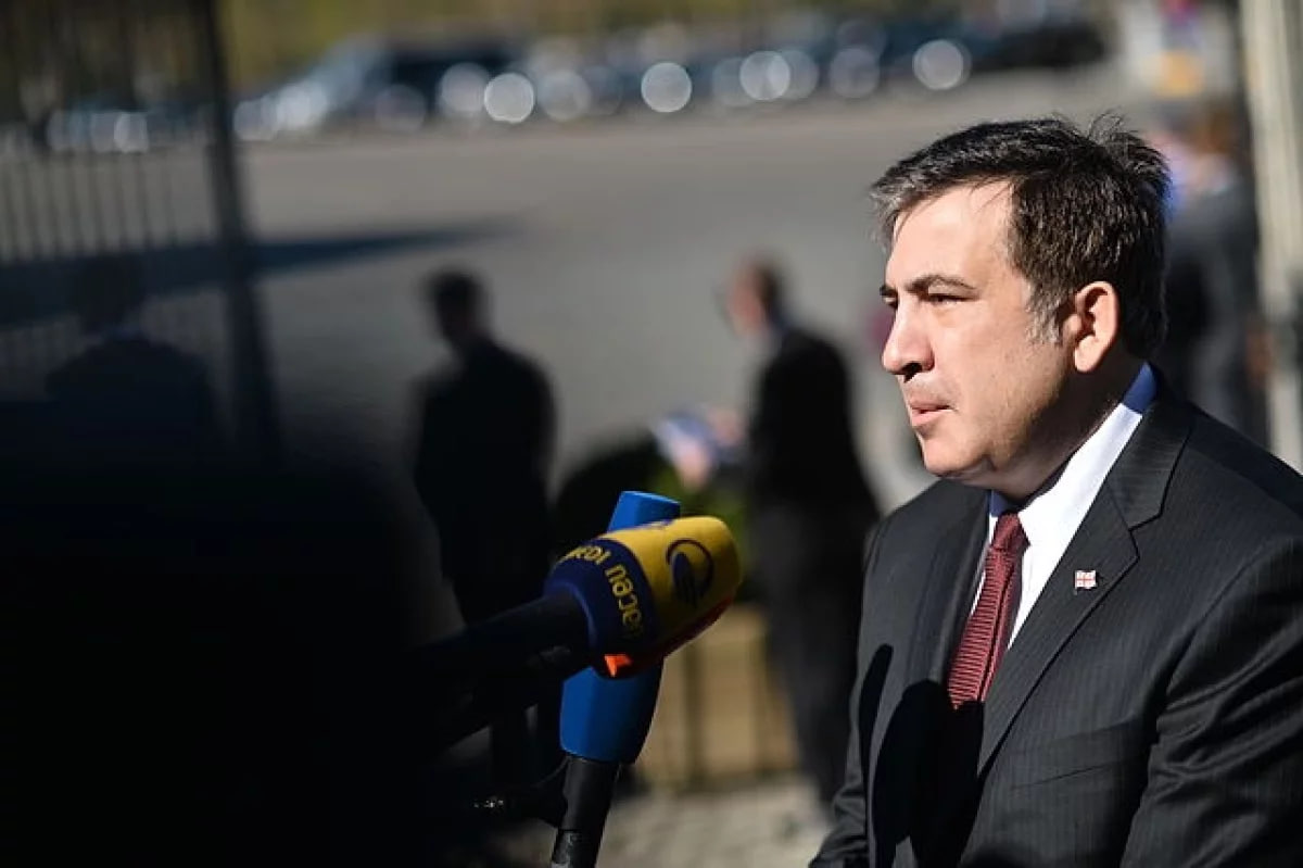 <p><b>Gruziya sobiq prezidenti Saakashvili 9 yilga qamaldi</b></p>
