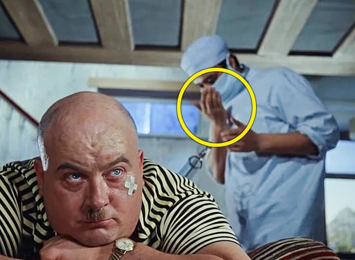 <p><strong>Siz buni aniq sezmagansiz: 10 ta mashhur filmdagi siz payqamagan xatoliklar (foto)</strong></p>