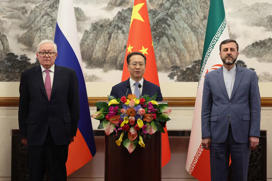 <p><b>Eron, Rossiya, Xitoy diplomatlari Pekinda muzokaralar o‘tkazdi</b><b></b></p>