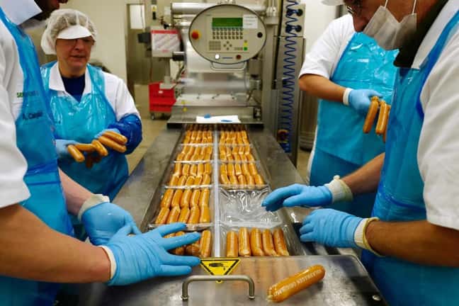 Volkswagen побил рекорд продаж, но не в автопроме