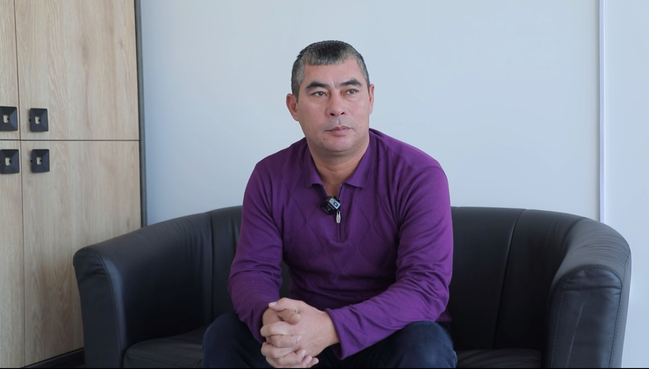 <p><b><strong>Davlat eksperti u rul boshqaruvida bo&lsquo;lgan desa, mustaqil ekspert buni inkor etmoqda: Xorazmdagi YTH mashmashasi davom etadi</strong></b></p>