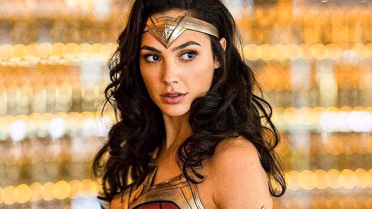 <p><b><strong>“Mo‘jizakor ayol” filmi yulduzi </strong></b><b>Gal Gadot</b><b><strong> Gollivuddagi Shon-shuhrat xiyobonida o‘z yulduziga ega bo‘ldi</strong></b></p>