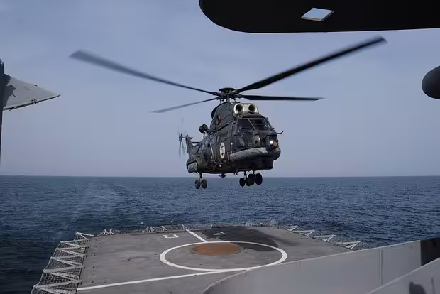 <p>Rossiya chegarasi yaqinida NATO a&rsquo;zosi bo&lsquo;lgan davlatlardan biri vertolyotlarda harbiy mashg&lsquo;ulotlar o&lsquo;tkazadi<b>&nbsp;</b></p>