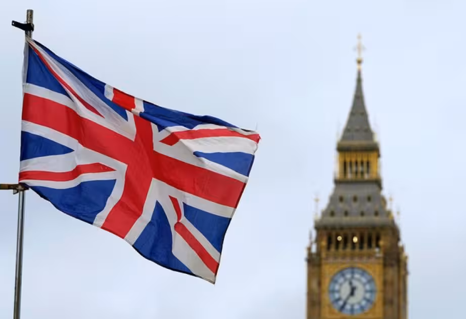 <p><b>Britaniya xarajatlarni kamaytirish uchun 300 ta agentlik faoliyatini qisqartirmoqchi</b></p>