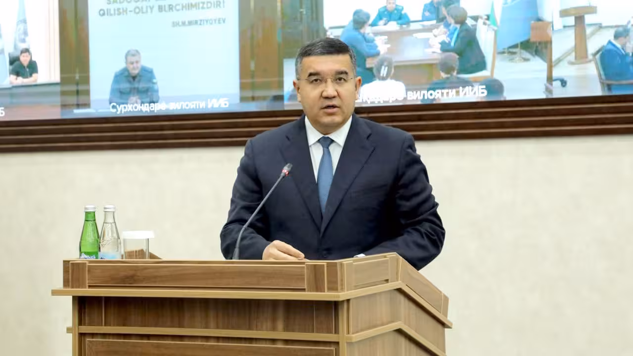 <p><b><strong>Aziz Toshpo‘latov Voleybol federatsiyasi raisi etib saylandi</strong></b></p>