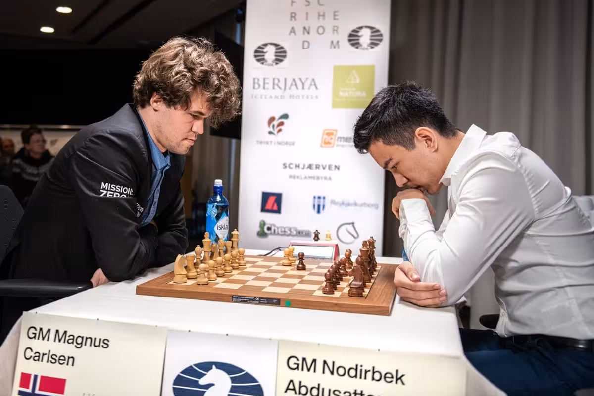<p><b>&ldquo;Eng kuchli raqibim &mdash; Karlsen&rdquo; &mdash; Nodirbek Abdusattorov &ldquo;World Chess&rdquo; nashriga intervyu berdi</b></p>