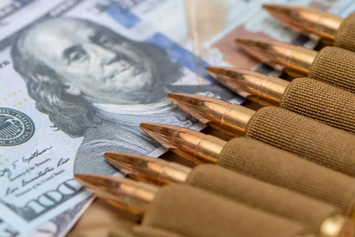 <p><b>Ukraina endi AQSHdan 300 mlrd emas, balki 100 mlrd dollar qarzdor — Bloomberg</b></p>