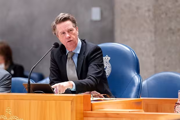 <p>Niderlandiya parlament raisi Fransiya elchisiga Belgiyani bo&lsquo;lib olishni taklif qildi<b>&nbsp;</b></p>